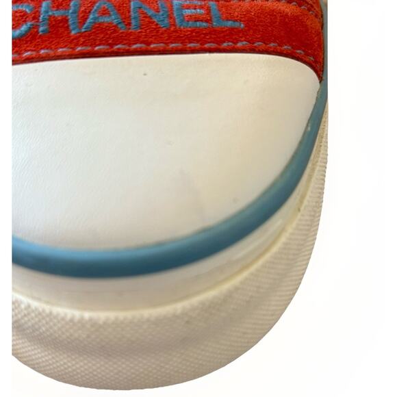 CHANEL CC Red Lambskin Leather Suede Tennis Sneakers Vintage Size 38 Logo EUC - Picture 14 of 16